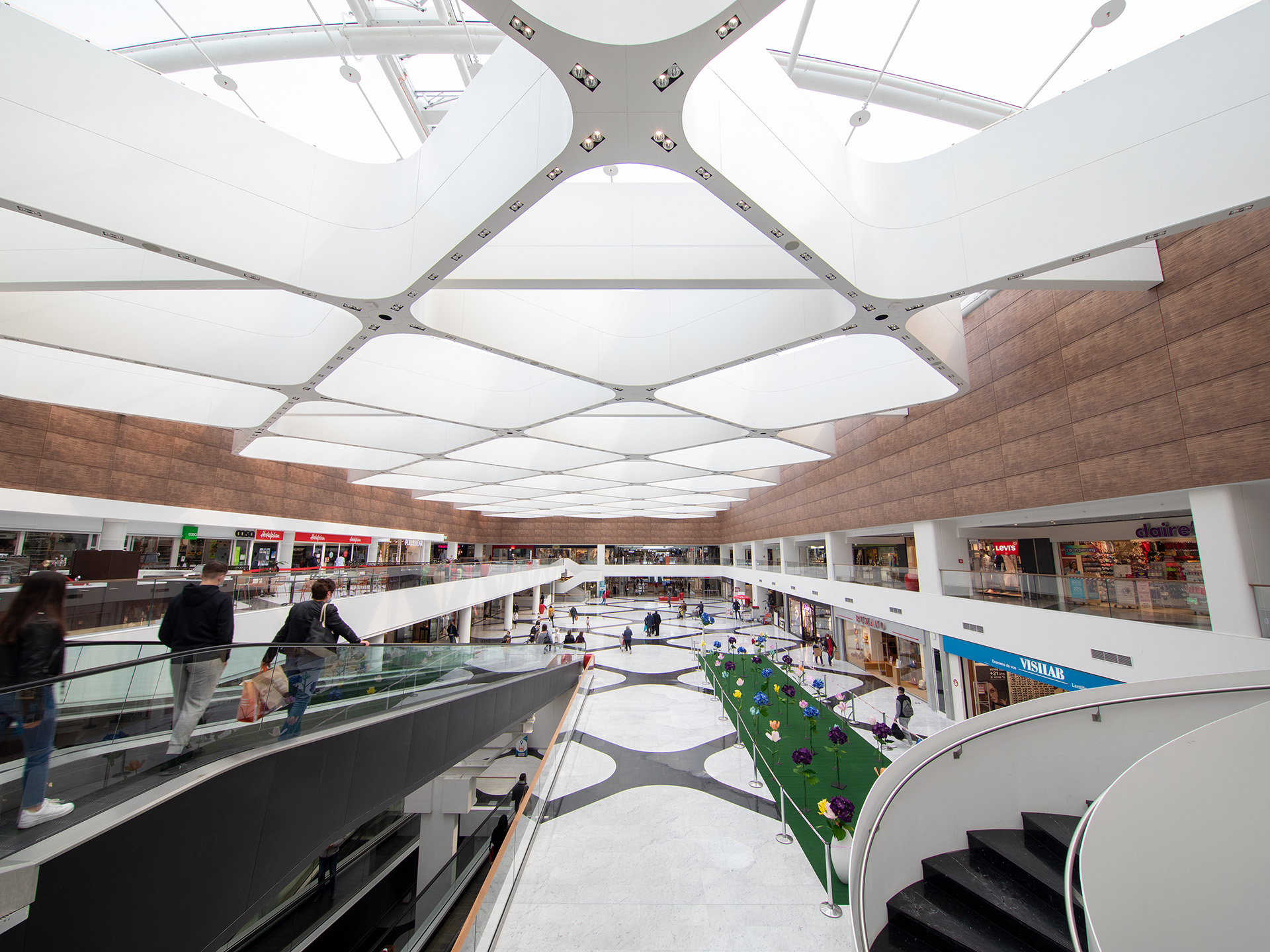 Shopping mall Balexert, Geneva [CH] metal wall cladding durlum GmbH