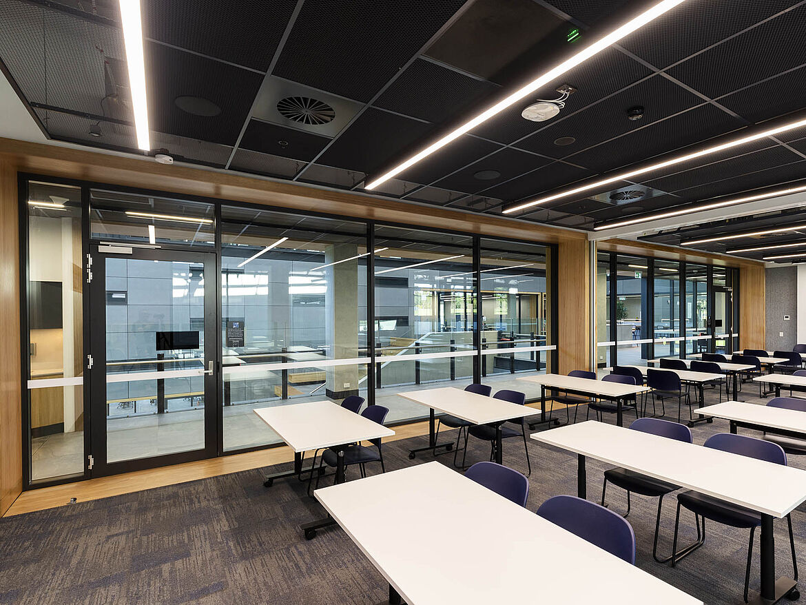 Kingswood TAFE, Sydney [AU] | S3 expanded metal ceiling | Photo: Aran Anderson